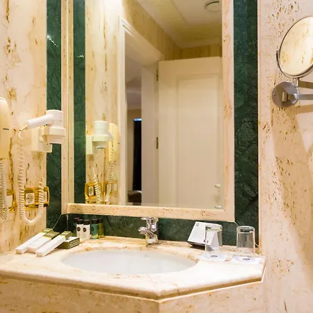 Hotel Soho Boutique 4*