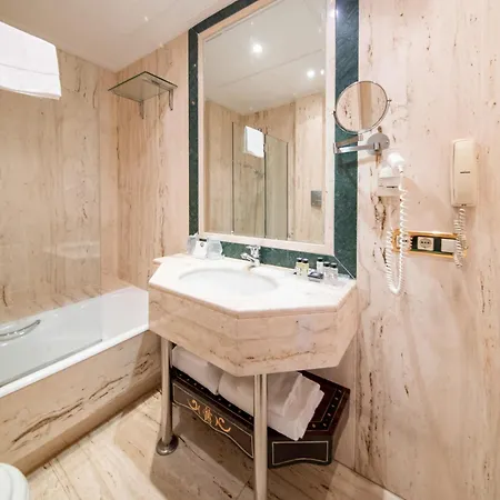 Soho Boutique Hotel 4*